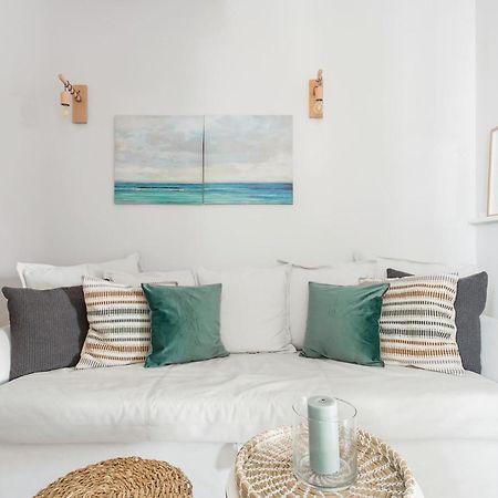 Romantic Love-Nest Studio Near Acropolis & Metro Atina Dış mekan fotoğraf